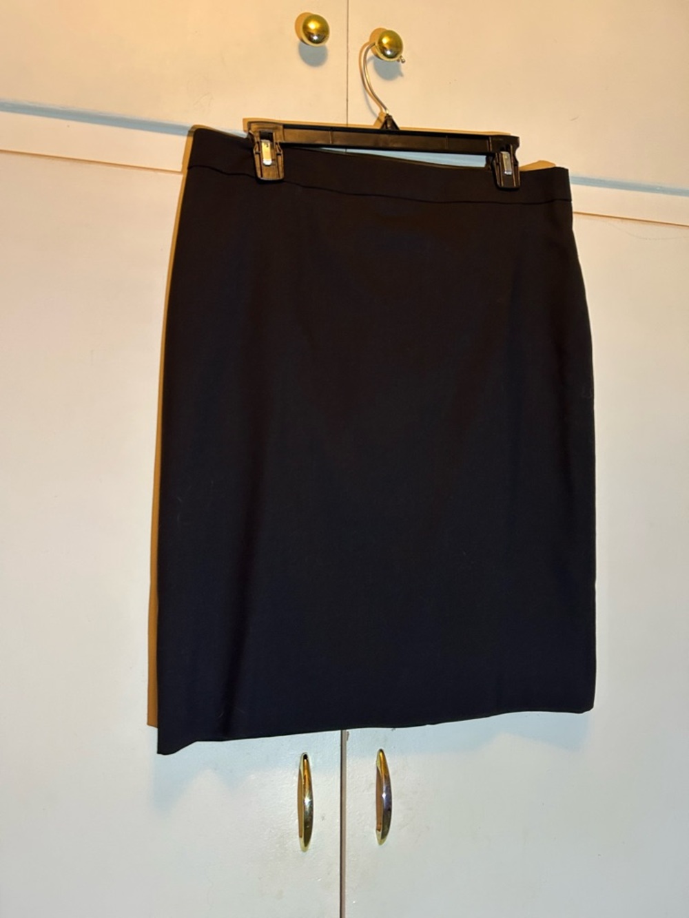 41 Hawthorn Black Pencil Skirt - Straight Silhouette